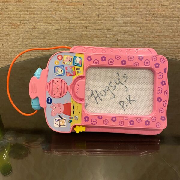 VTech Peppa Pig Scribbles and Sounds Doodle Board,