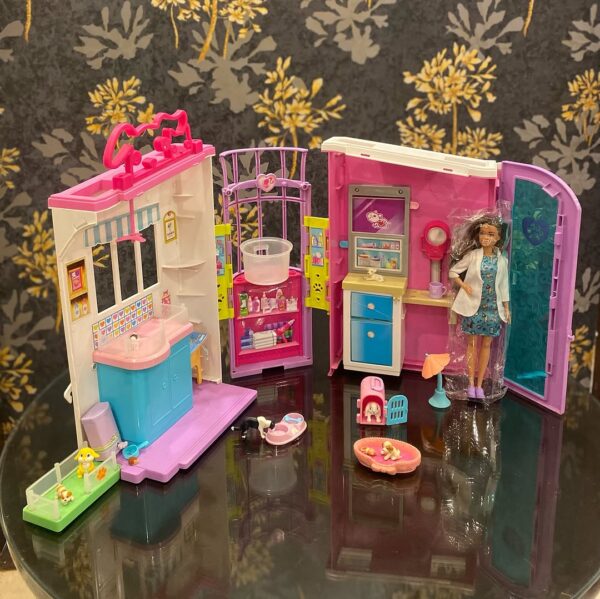 Barbie Pet Care Centre