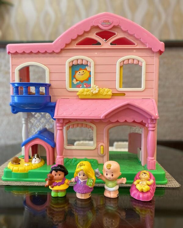 Fisher Price Little People Doll House