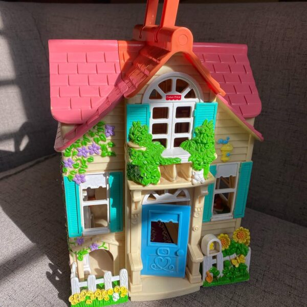 Fisher Price Retro Dollhouse