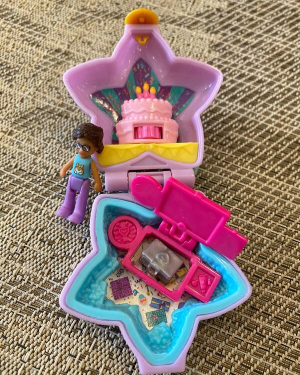 Polly Pocket Birthday Surprise Party