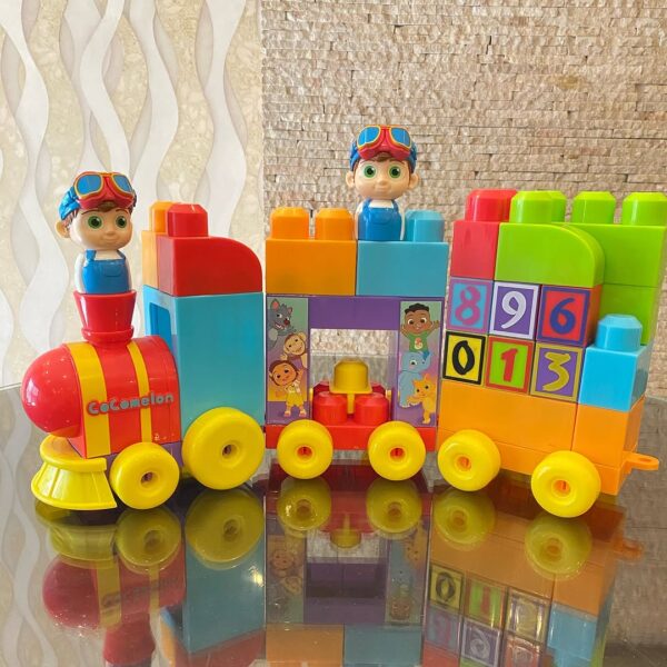 Cocomelon Stacking Train