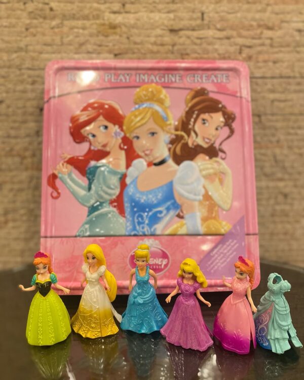 Tin Box Story Books & Royal Clip Dolls