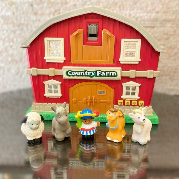 Little People Vintage Country Farm