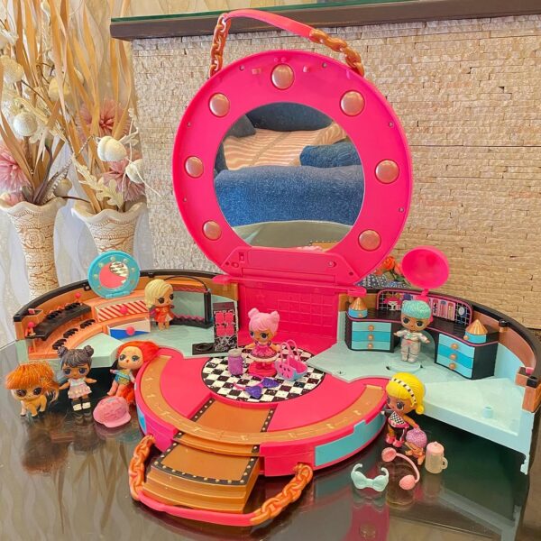L.O.L. Surprise! Hair Salon Playset