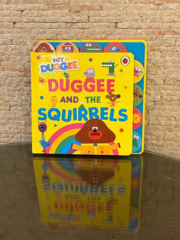 Hey Duggee Squirrels Book