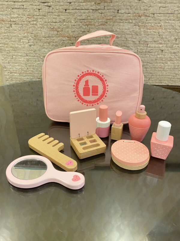 Wooden Makeup Set